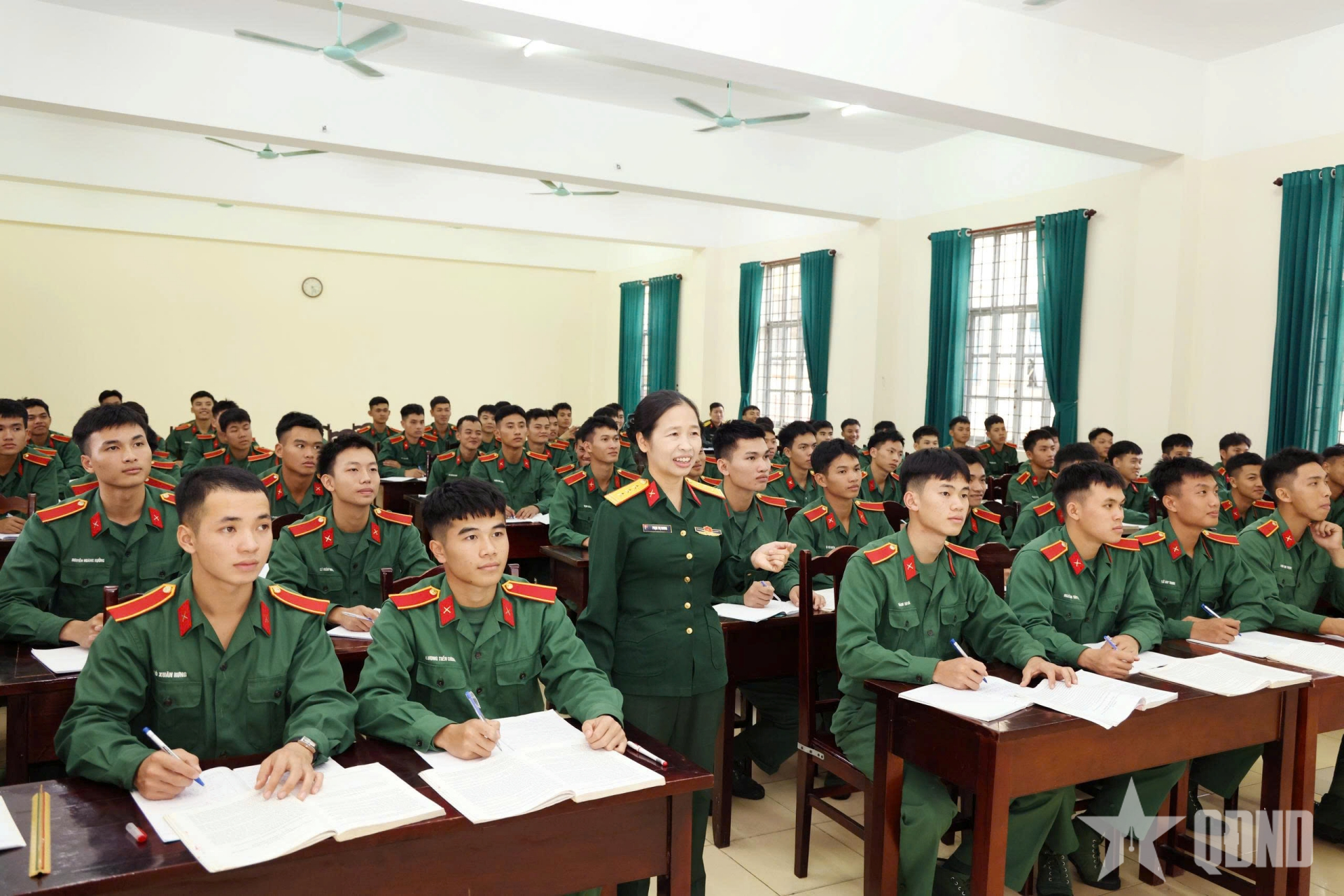 Vinh dự và trọng trách của người thầy Trường Sĩ quan Lục quân 1